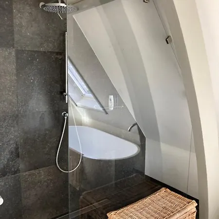 וילה Koetshuis Aan Het Water 3 Bedroom וורבורג