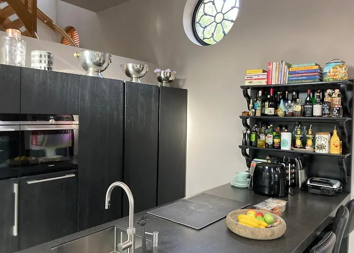 Koetshuis Aan Het Water 3 Bedroom *