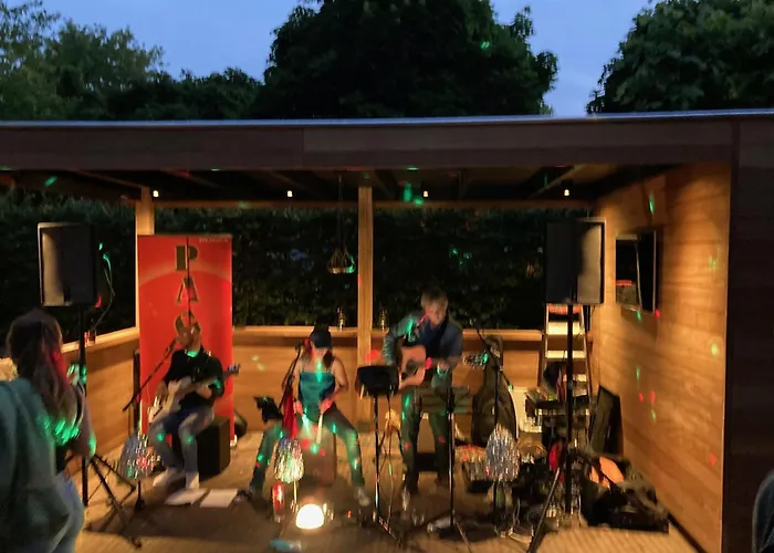 Koetshuis Aan Het Water 3 Bedroom *