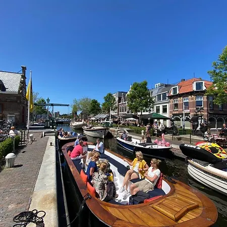 Koetshuis Aan Het Water 3 Bedroom