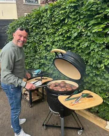 Koetshuis Aan Het Water 3 Bedroom Villa